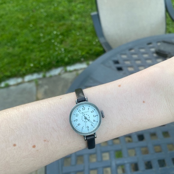 Small Leather Watch - Picture 8 of 10